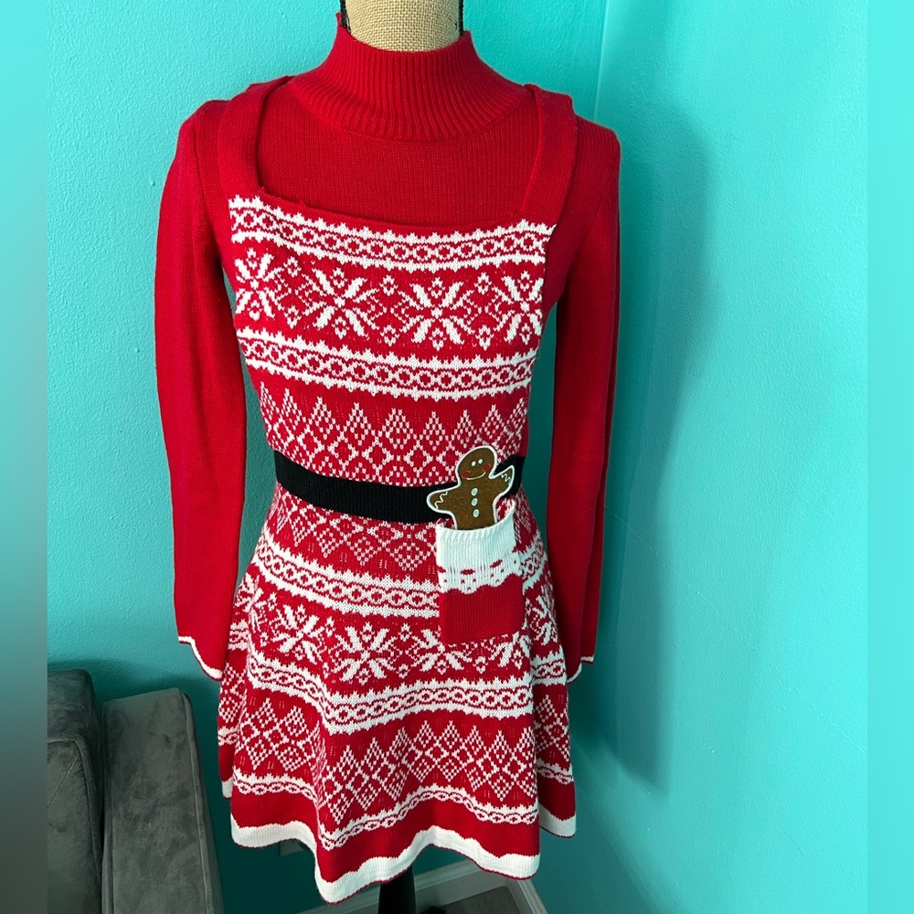 #899 EUC Xhilaration Long Sleeve Knit Gingerbread Christmas Dress w/a Pocket M